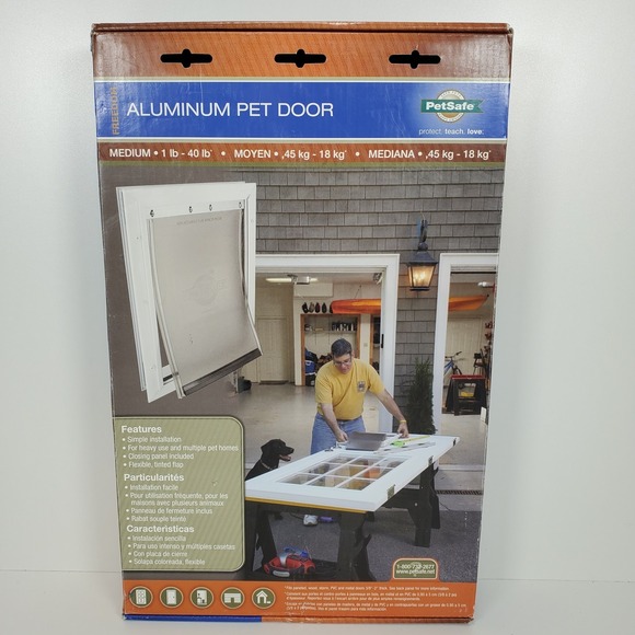 PetSafe Aluminum Pet Door Medium 1‎ lb - 40 lb Freedom Doogie Door New - Picture 1 of 3